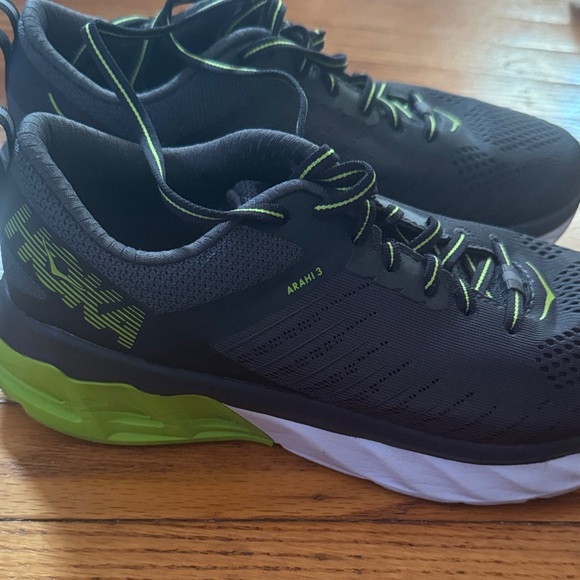 Hoka One One Arahi 3 Running Shoes - Picture 3 of 5